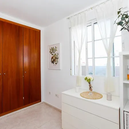190 Maravista D-10 Apartment *